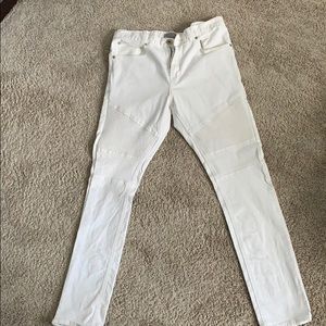 Icy White Stacked Skinny Jeans Size 34